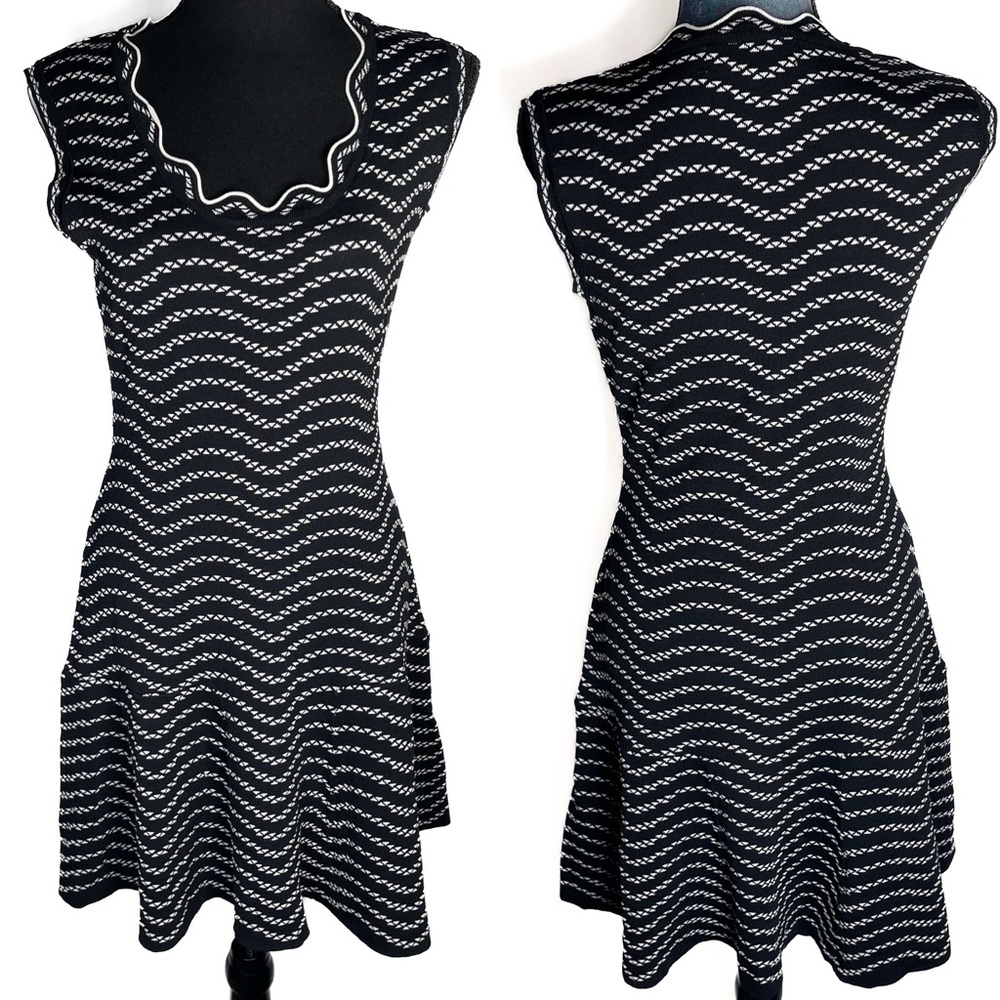 REVOLVE JOHN + JENN Scallop Neckline Fit and‎ Flare Scuba Knit Mini Dress L